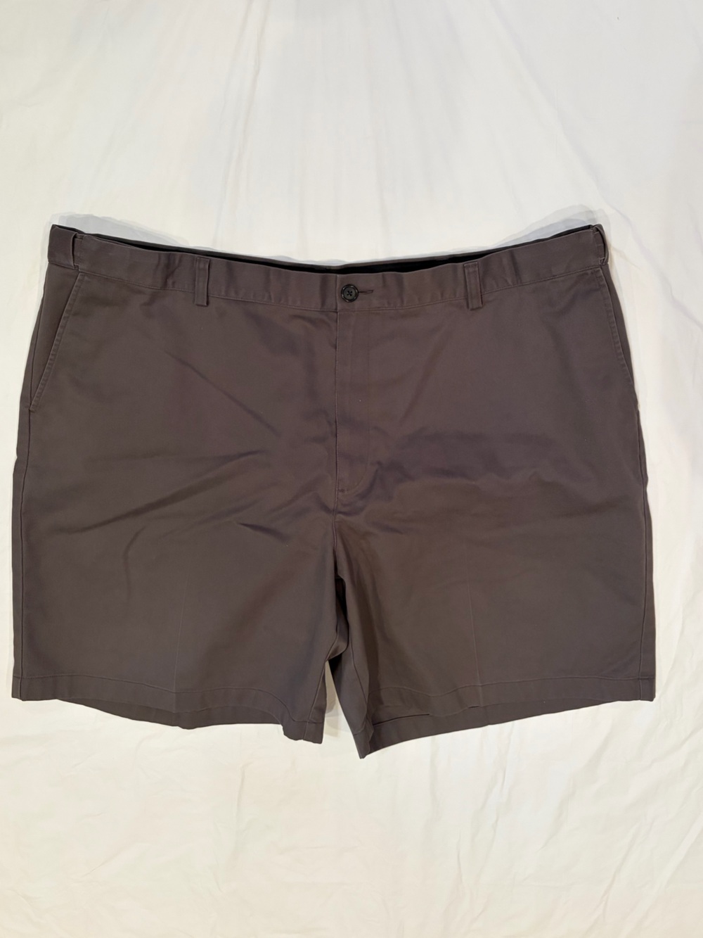 LL Bean Shorts Men's Size 46x8 Grey Comfort Waist Chinos